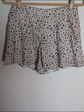 ILLA ILLA Beige and Black Leopard Print Skort